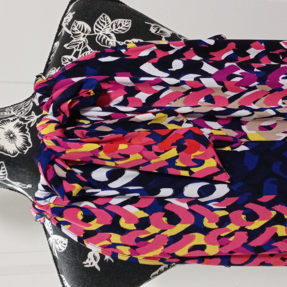 🌈Trina Turk🌈 - Juju Multicolor Geometric Print Halter Tie Knit Stretch Dress - Picture 8 of 12